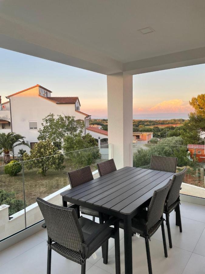 Apartment Rahat Ližnjan 외부 사진